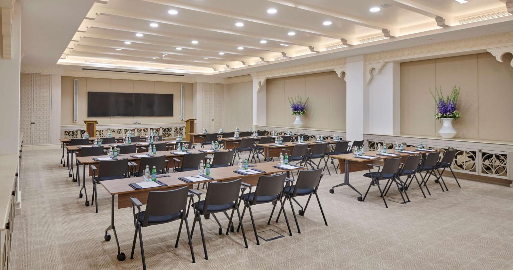 Hilton Salwa Beach Resort And Villas Abu Samra Dış mekan fotoğraf The main conference room